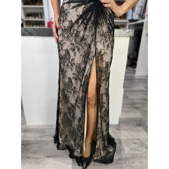 Faviana Black Lace Strapless Elegant Formal Gown $398 - Picture 5 of 11